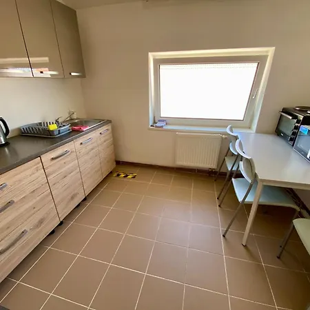 3-Bedroom Apartment In Rajhrad, With Kitchen, 2 Bathrooms, Parking Esterno foto