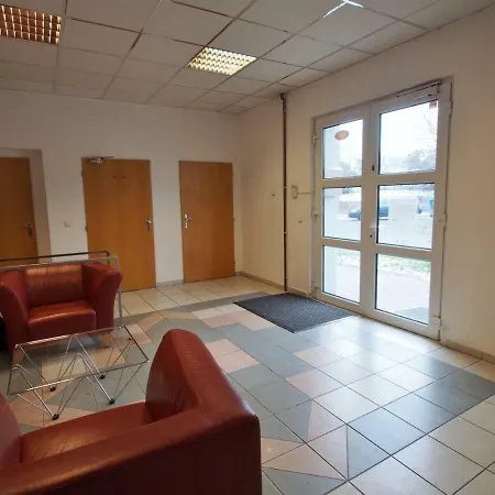3-Bedroom Apartment In Rajhrad, With Kitchen, 2 Bathrooms, Parking Esterno foto
