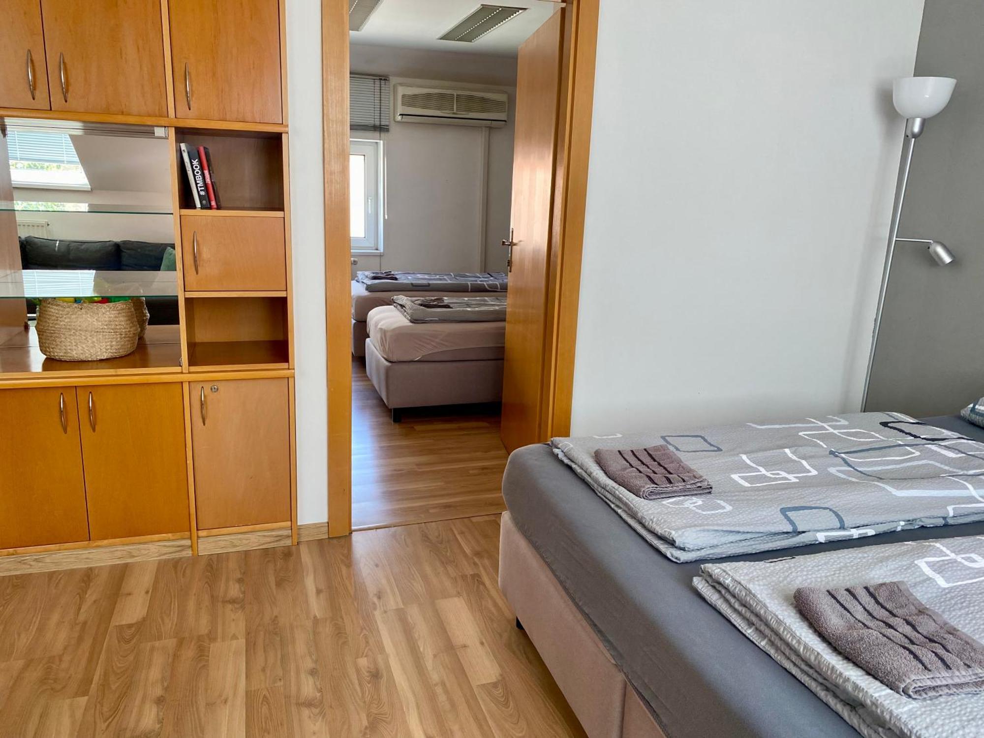 3-bedroom In Rajhrad, With Kitchen, 2 Bathrooms, Parking Rajhrad