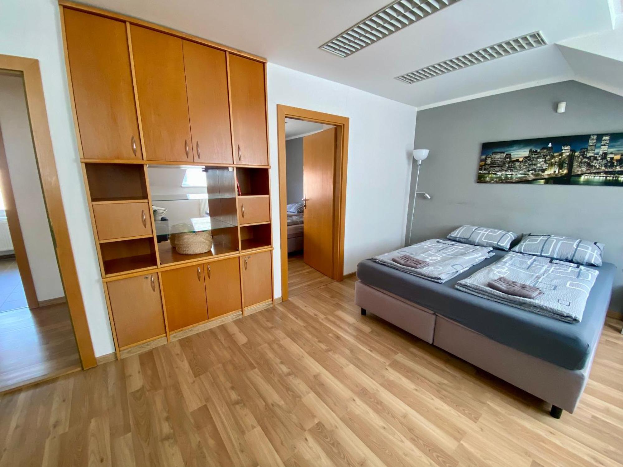 3-bedroom In Rajhrad, With Kitchen, 2 Bathrooms, Parking